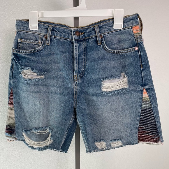 Free People We The Free Distressed Boho Jean Shorts 100% Cotton Size 26 NWT - Picture 2 of 9
